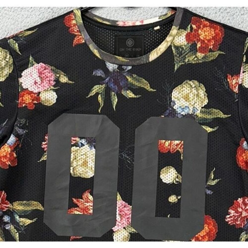 On The Byas Shirt Adult Medium Black Floral Mesh Jersey T-Shirt Short Sleeve Men